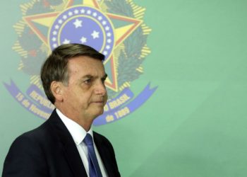 Jair Bolsonaro anuncia corte de verbas no orçamento da União