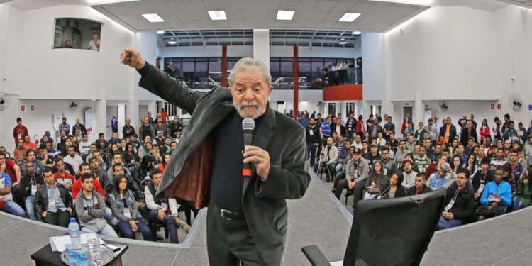 Lula lidera pesquisa da Fonte Exclusiva