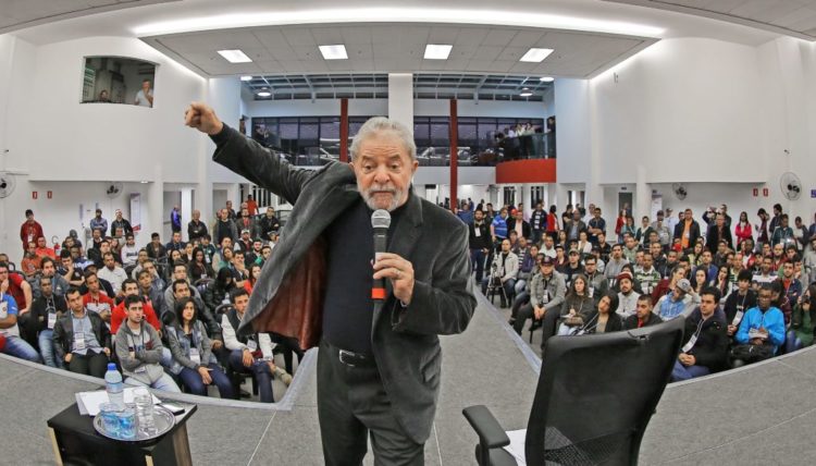 Lula lidera pesquisa da Fonte Exclusiva