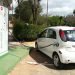 Carro elétrico recarregando a bateria