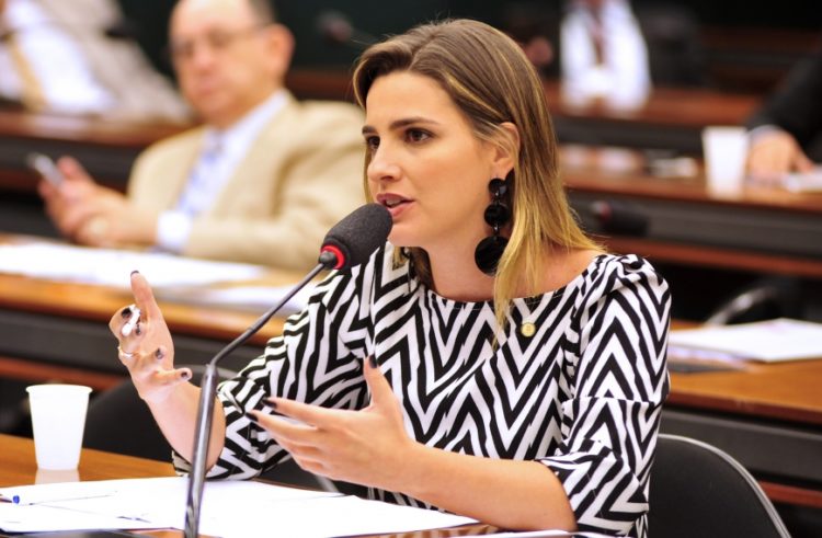 Deputado Clarissa Garotinho