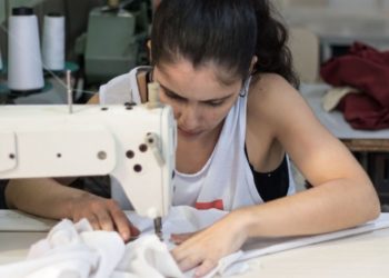 Curso de costura solidária da Associação Bem Faz Bem