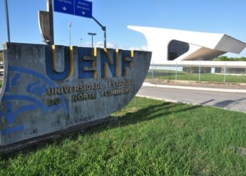 Entrada da Universidade Estadual do Norte Fluminense