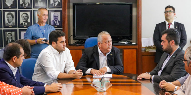 Prefeito de Campos Rafael Diniz no 1º Encontro de Segurança Pública do Norte e Noroeste Fluminense
