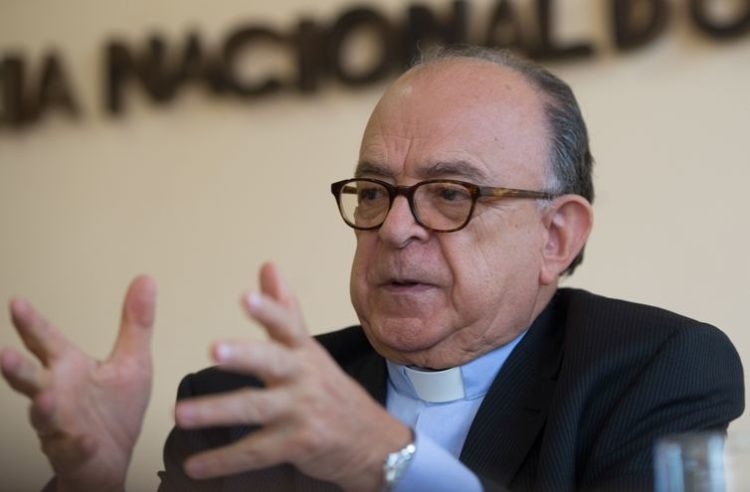 Arcebispo Raimundo Damascendo