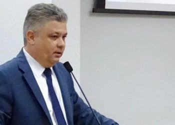 Vereador Robson Oliveira preside CPI para investigar Cedae em Macaé-RJ