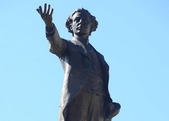 Estátua de Castro Alves