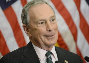 Ex-prefeito de Nova York Michael Bloomberg