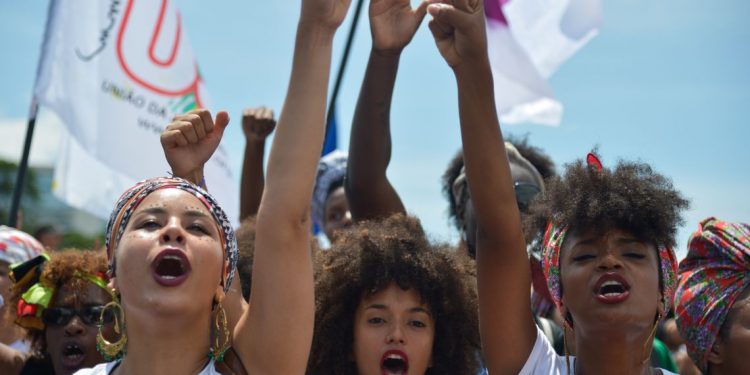 Assassinatos de negros no Brasil