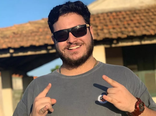 Pedro Machado - filho de Carla Machado