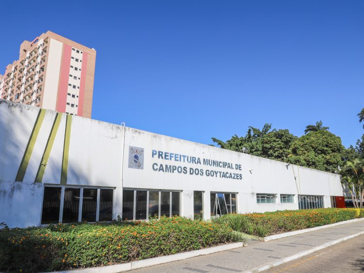 #Prefeitura de Campos-RJ: folha de pagamento com 40 mil pessoas