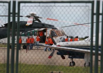 Mudança de embarque e de desembarque no aeroporto de Campos