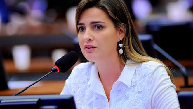 Deputada Clarissa Garotinho