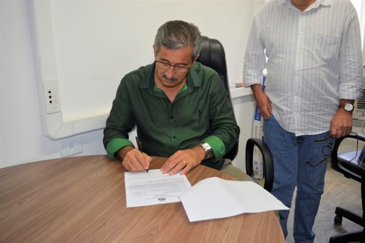 Prefeito de Presidente Kennedy (ES)