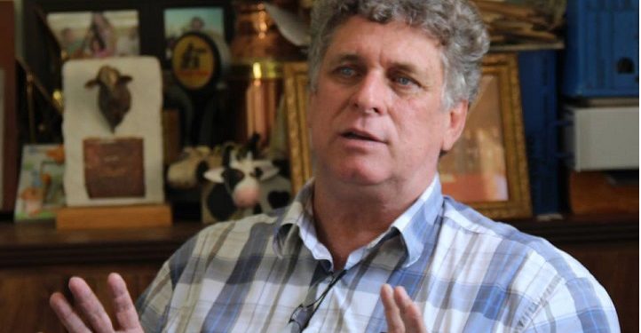 #Ex-prefeito de Quissamã, Armando Carneiro