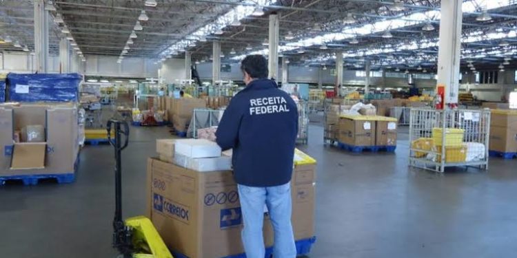 Remessa de mercadorias para o Brasil