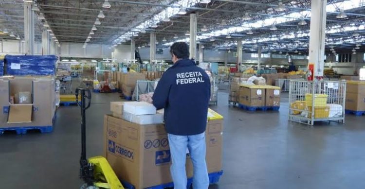 Remessa de mercadorias para o Brasil