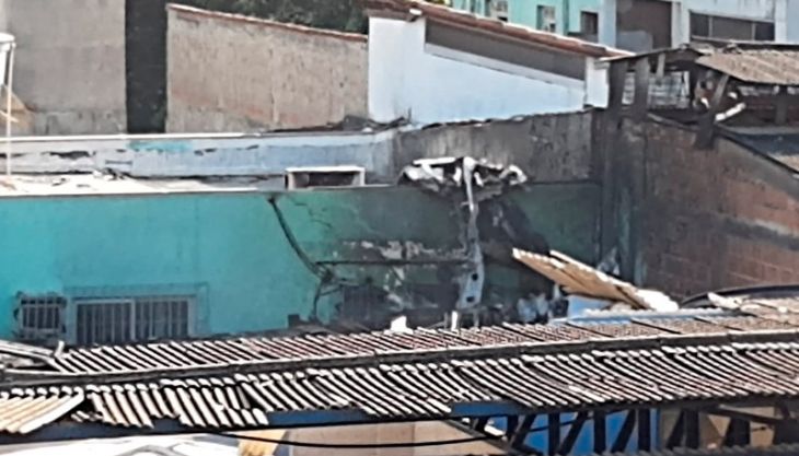 Queda de aviao
