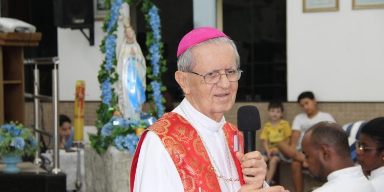 Dom Roberto Gomes Guimarães
