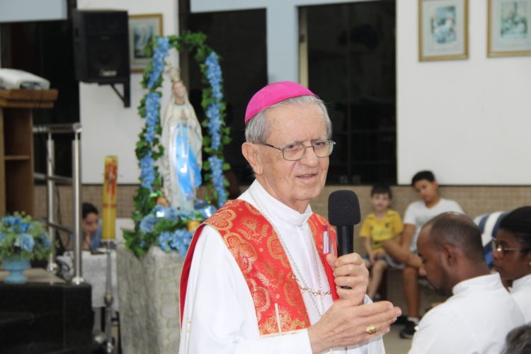 Dom Roberto Gomes Guimarães