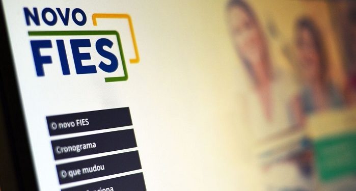 MEC publicou edital do Fies 2026 para adesão de instituições no segundo semestre