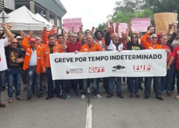 Petroleiros em greve
