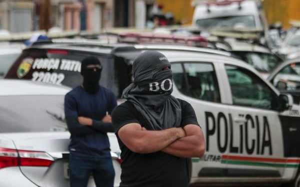 Greve de policiais no Ceará