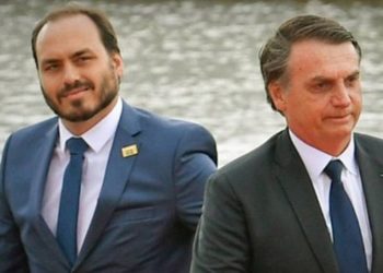 Carlos Bolsonaro e Jair Bolsonaro