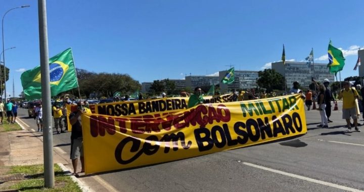 Manifestação Pró-Bolsonaro