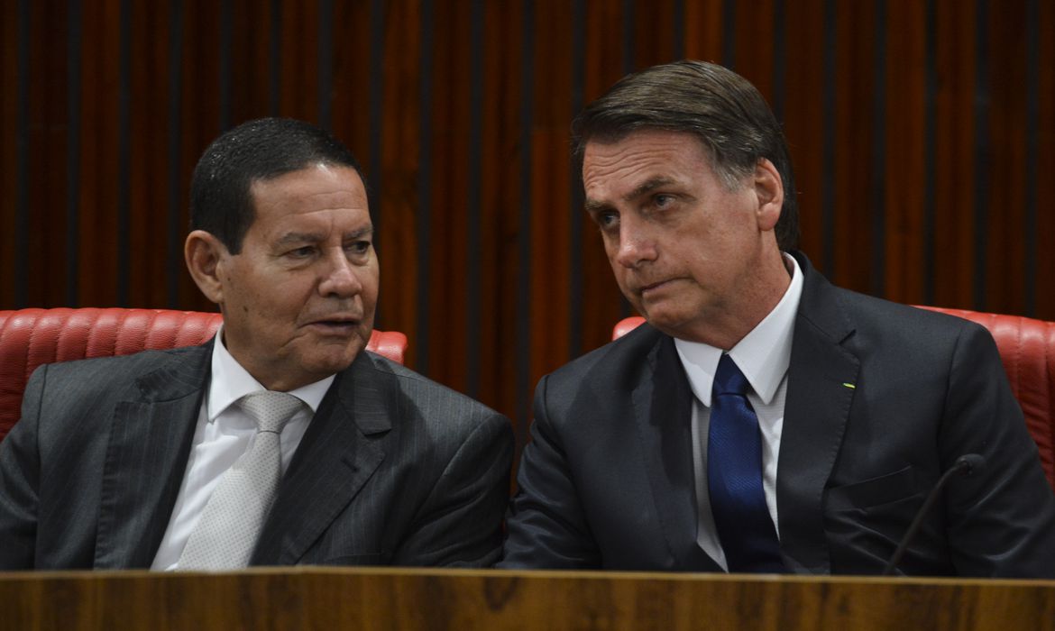 Hamilton Mourão e Bolsonaro