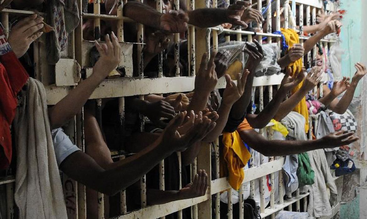 Superlotação no sistema penitenciário