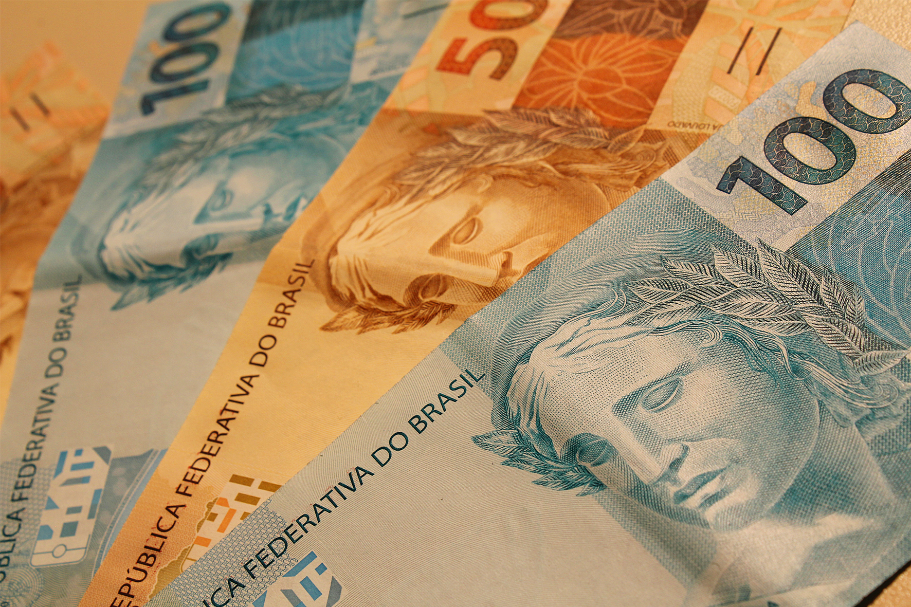 Cashback devolverá imposto a famílias mais pobres