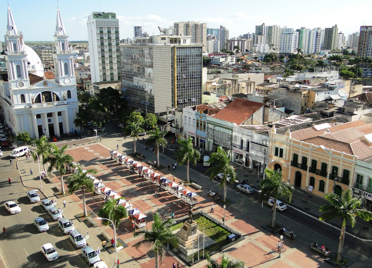 Praça São Salvador em Campos-RJ