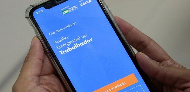 Área econômica chega a R$ 300 para auxílio emergencial