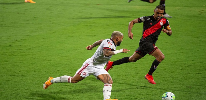 Gabigol não conseguiu superar a defesa do Atlético