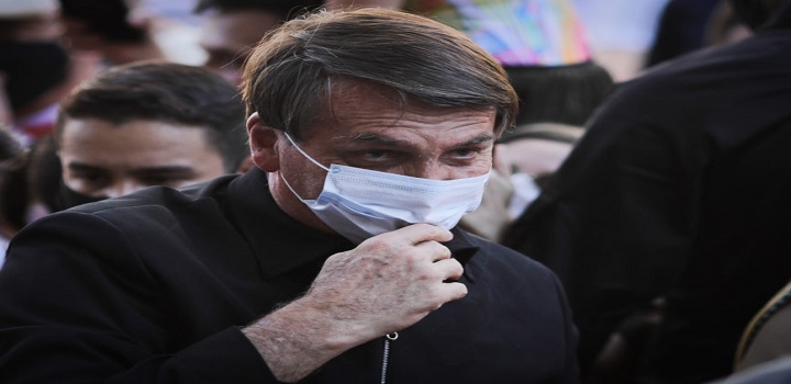 ‘Vontade de encher sua boca de porrada’, diz Bolsonaro a repórter