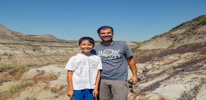 Garoto encontra fóssil de dinossauro no Canadá