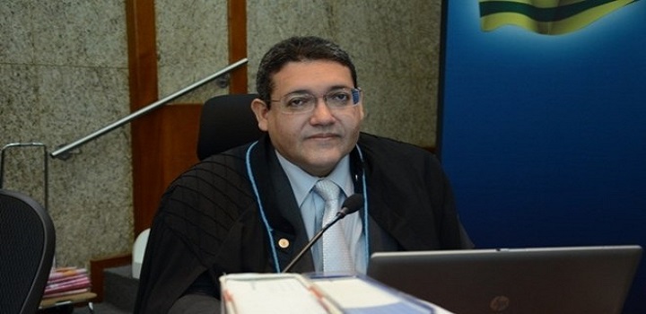 Kássio Nunes para vaga de Celso de Mello no STF