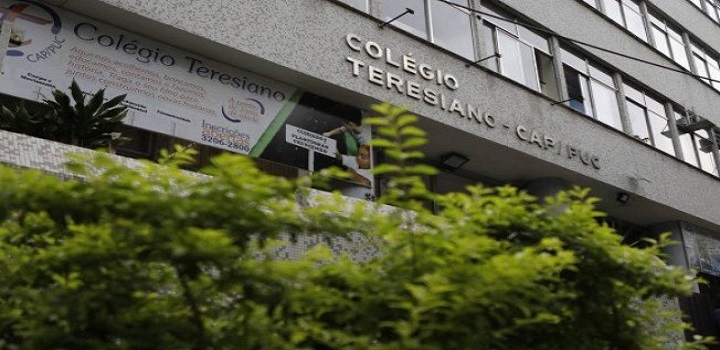 Covid escolas RJ volta às aulas