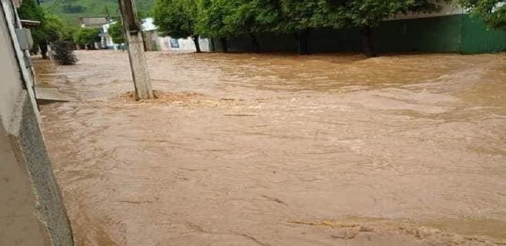 Chuvas castigam municípios do Noroeste