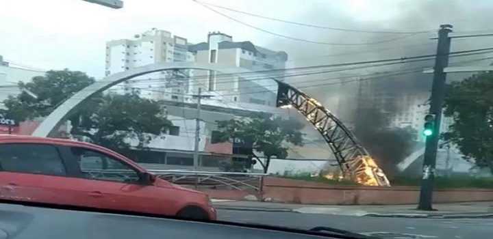 Incêndio Canal-Campos Macaé