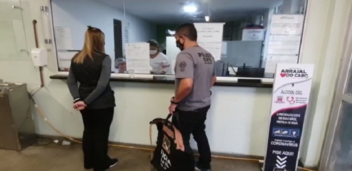 Entre os alvos está o ex-secretário de Saúde da cidade, Antônio Carlos de Oliveira, conhecido como Kafuru, que deixou o cargo há cinco meses.