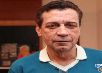 Arnaldo Vianna internado na UTI