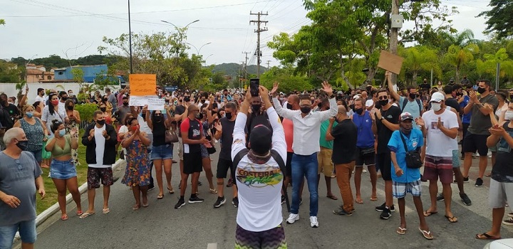 Buzios protesto Lockdown