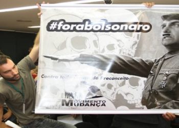 Bolsonaro Presidente comenta sobre tortura e diz que queria ver raio-x da mandíbula de Dilma