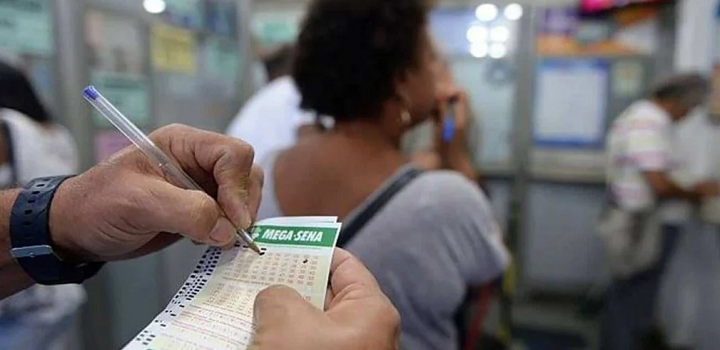 Mega Sena sorteia R$ 120 milhões
