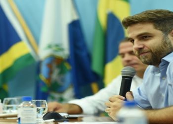 Wladimir Garotinho se reune com secretariado
