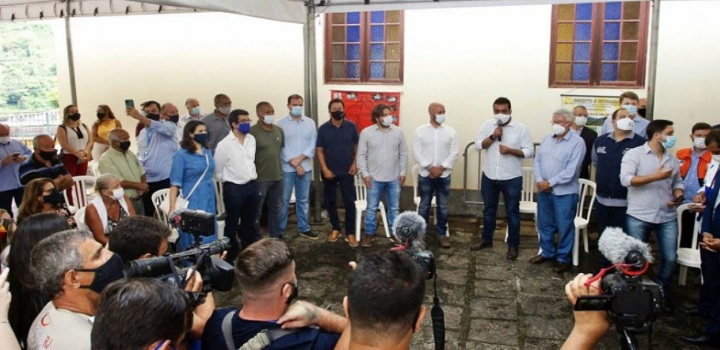 Governador se reúne com representantes de associações de moradores de Teresópolis