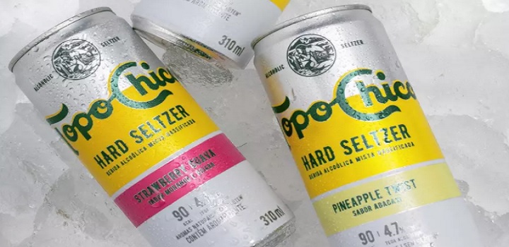 Topo Chico (uma marca de água com gás tradicional no México), o novo rótulo foi lançado em setembro invertendo a lógica do mercado