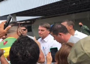 Bolsonaro critica medidas restritivas
